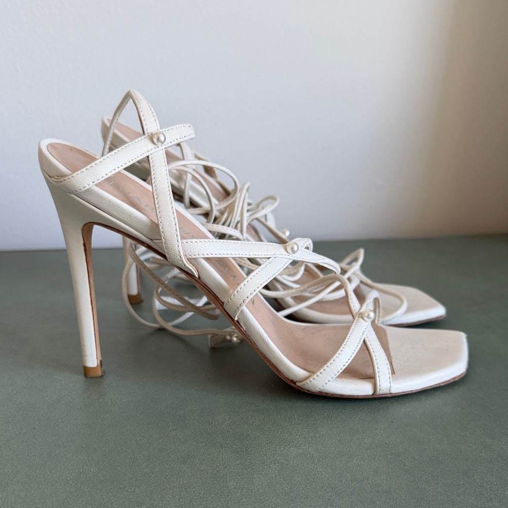 Stuart Weitzman Women's Beige Strappy Heels
